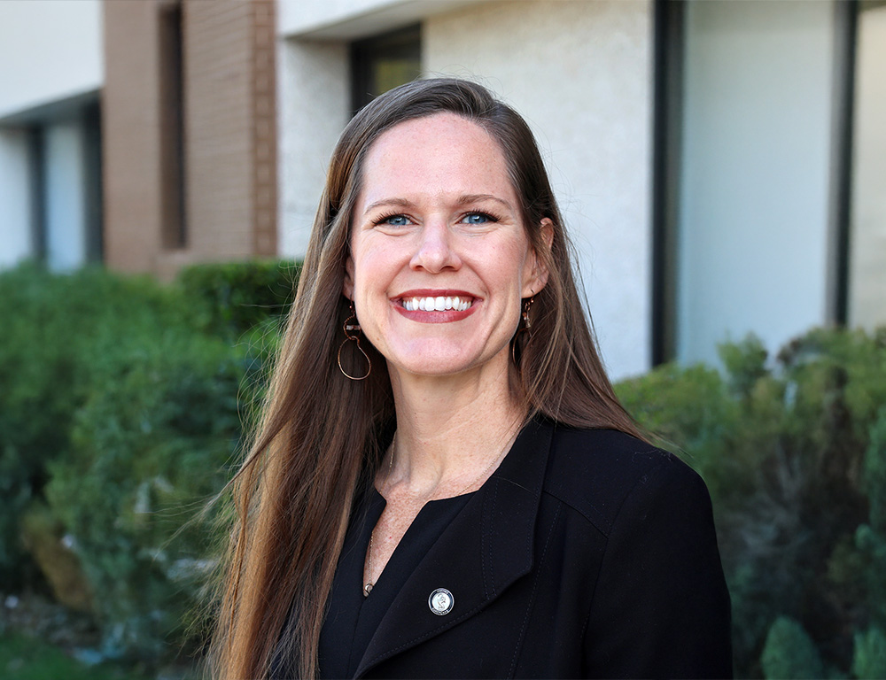 Dr. Samantha Miro