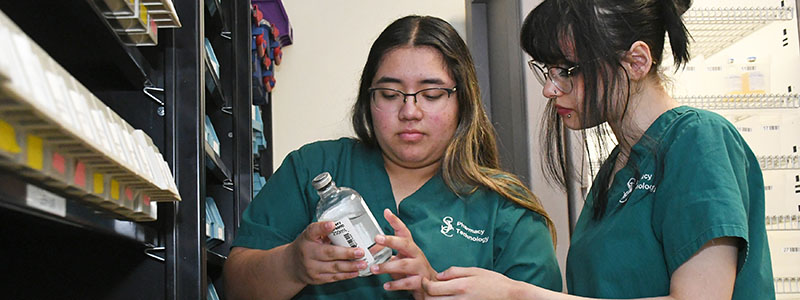 San Jacinto College pharmacy technician students